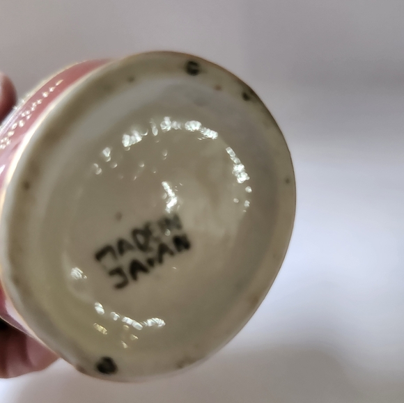 Japanese Hand Painted Small Vase - Picture 5 of 12